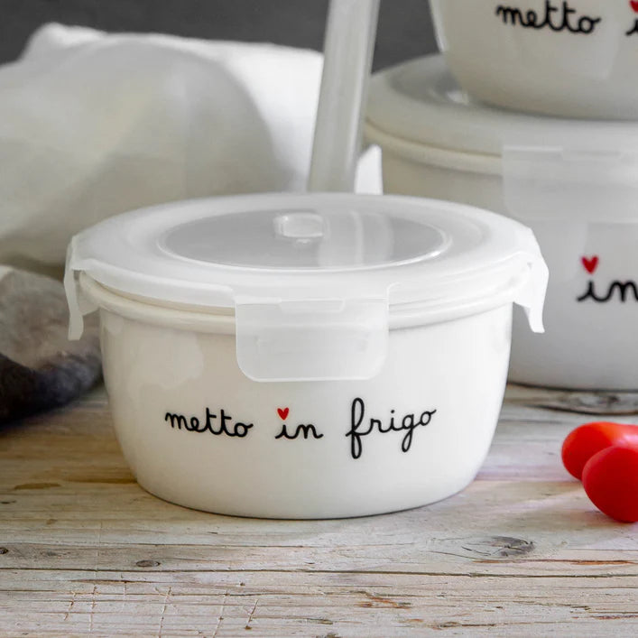 CONTENITORE IN PORCELLANA CON TAPPO ERMETICO CON SCRITTA "METTO IN FRIGO"