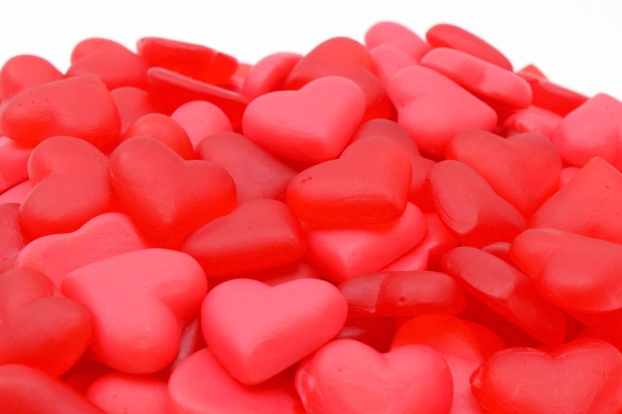 CARAMELLE GOMMOSE CUORE ROSSO TENERO MORBIDO CONFEZIONE 100GR - Dolci pensieri gift