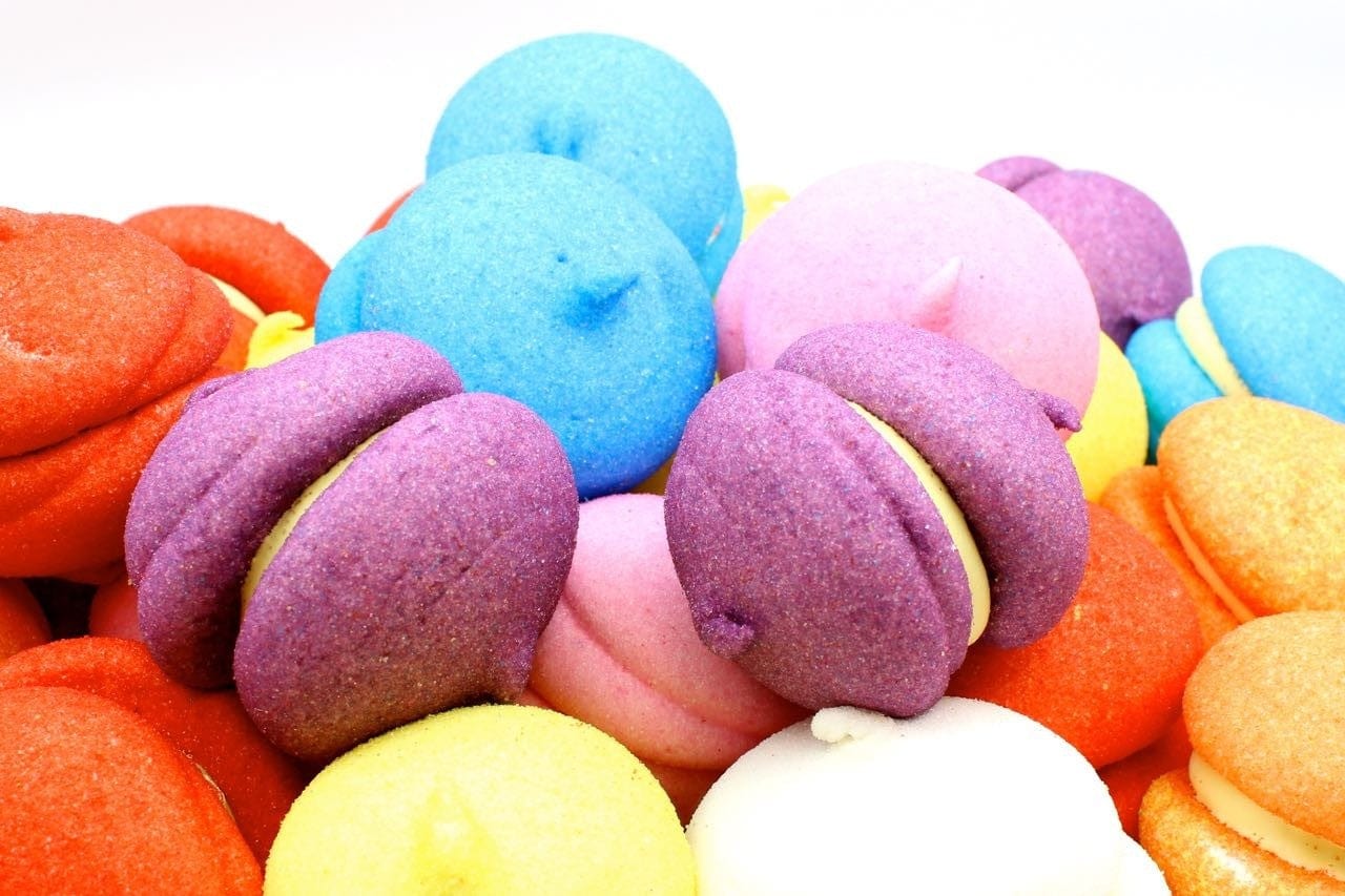 CARAMELLE GOMMOSE MARSHMALLOW MACARONS MINI SOFFICI CONFEZIONE DA 100GR - Dolci pensieri gift