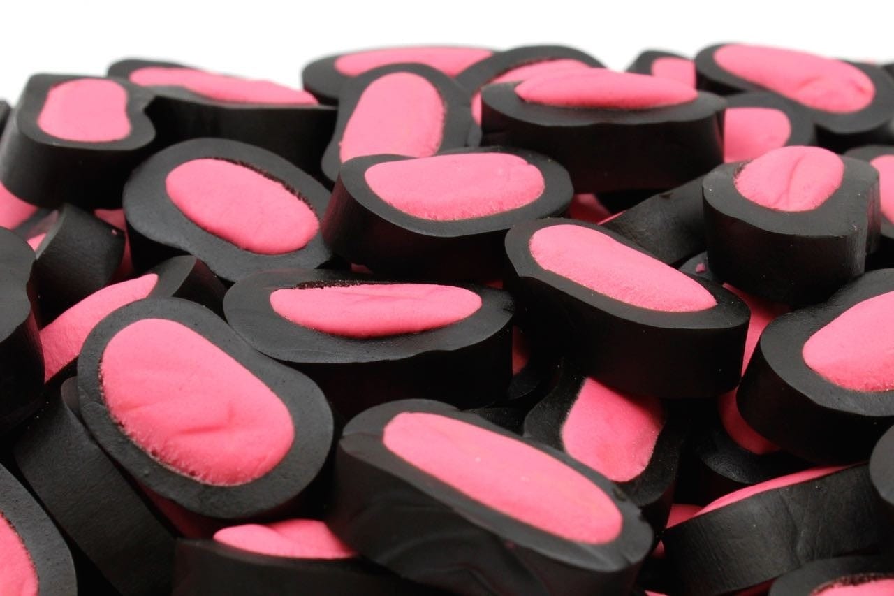 CARAMELLE GOMMOSE MATTONCINI FRAGOLA E LIQUIRIZIA CONFEZIONE 100GR - Dolci pensieri gift