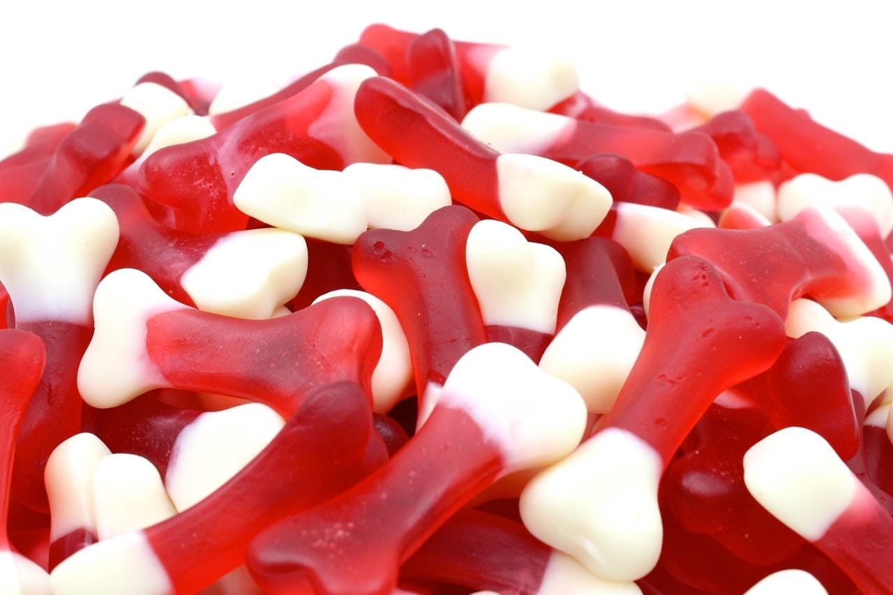 CARAMELLE GOMMOSE OSSO PANNA E FRAGOLA CONFEZIONE 100GR - Dolci pensieri gift