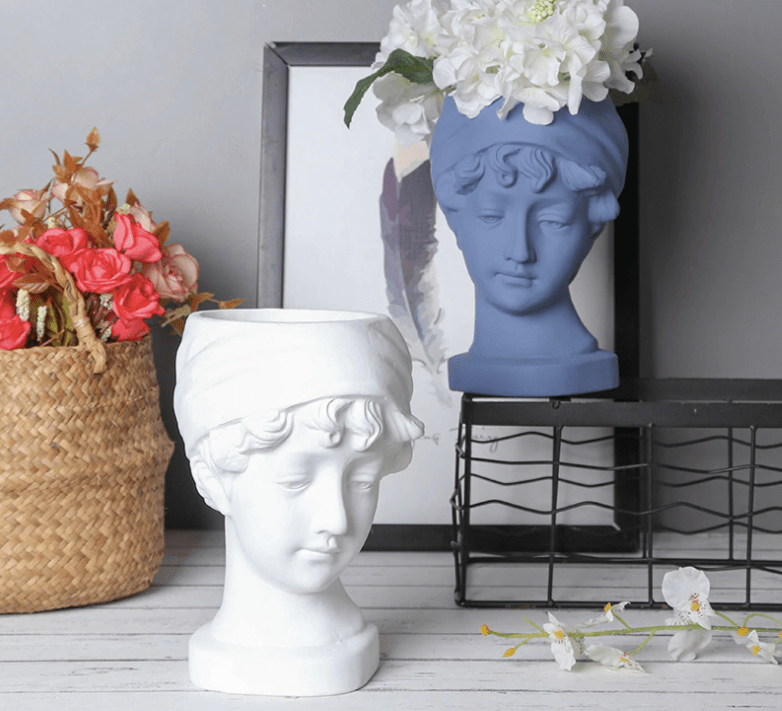 Vaso Donna in ceramica Porta Fiori 22 x 13 cm statua BLU - Dolci pensieri gift