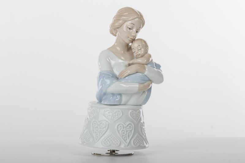 Madre con bambino carillon in porcellana bomboniera comunione nascita battesimo - Dolci pensieri gift