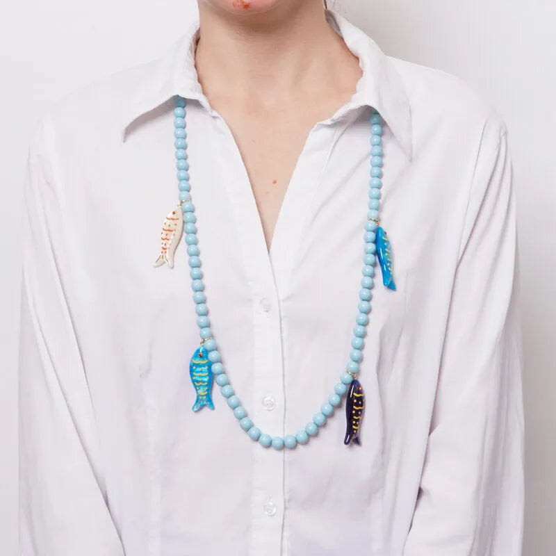 Collana in Metallo con sfere azzurre e pesciolini pendenti