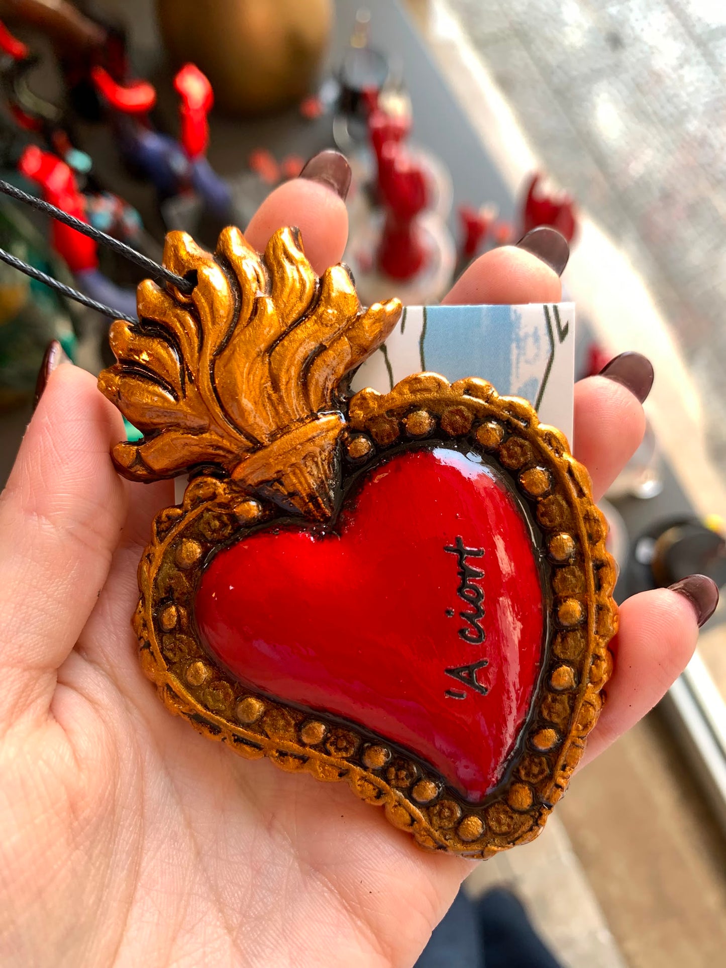 CUORE SACRO IN CERAMICA 10CM