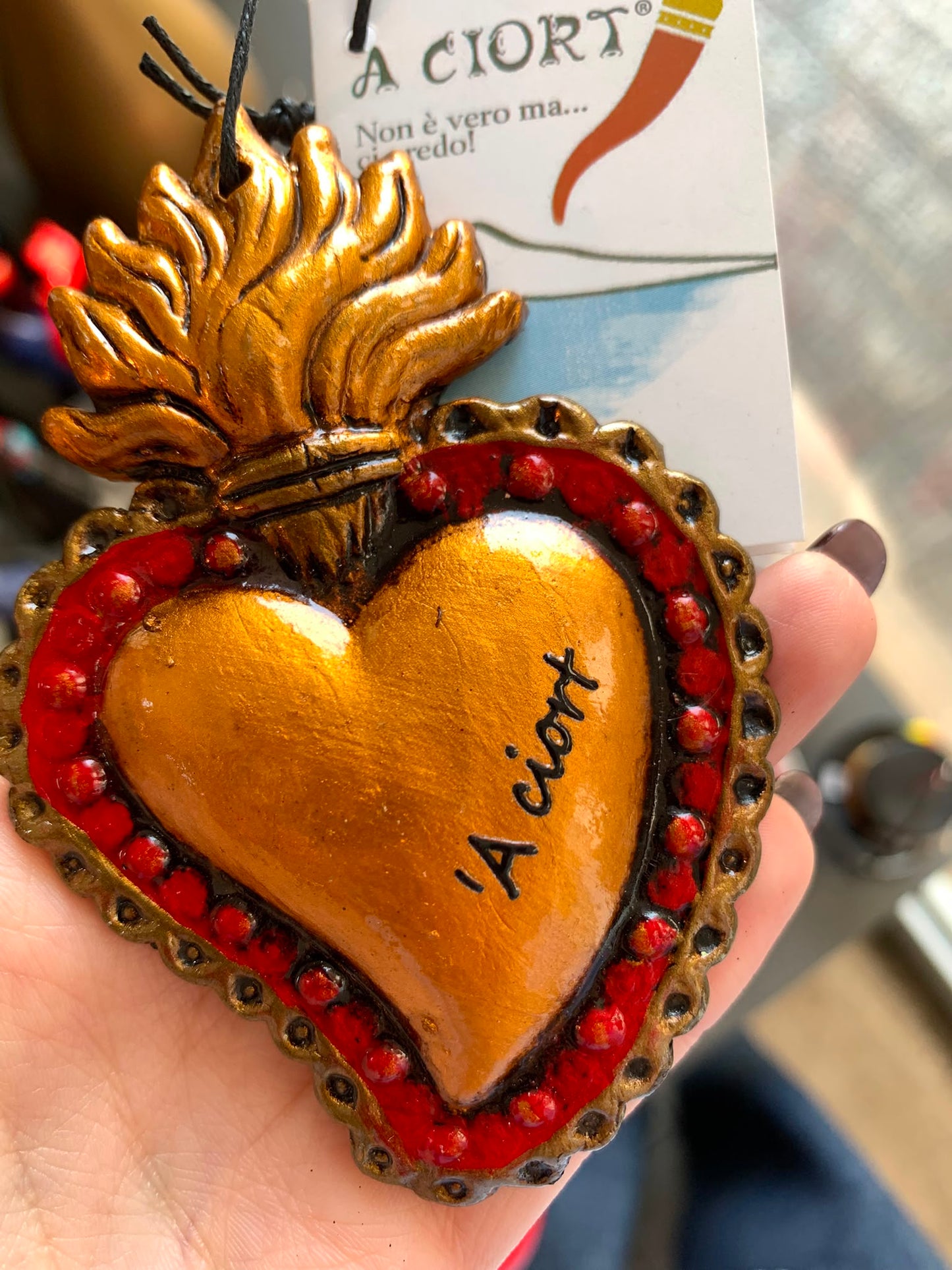 CUORE SACRO IN CERAMICA 10CM