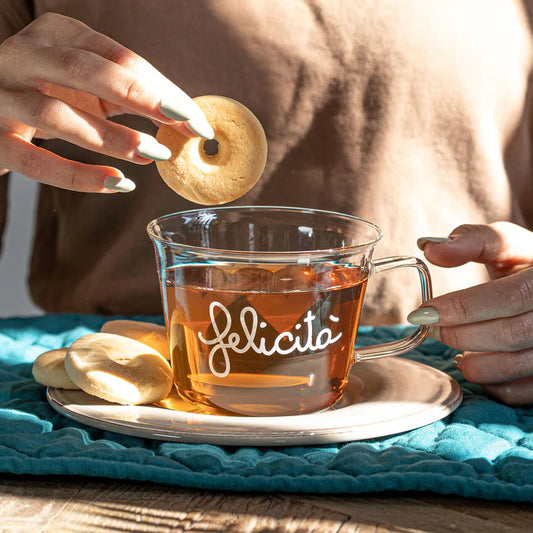 SET 2 TAZZE COLAZIONE IN VETRO DECORO " FELICITA'" Dimensioni diam. 11 cm x h 8 cm - capienza 480ml