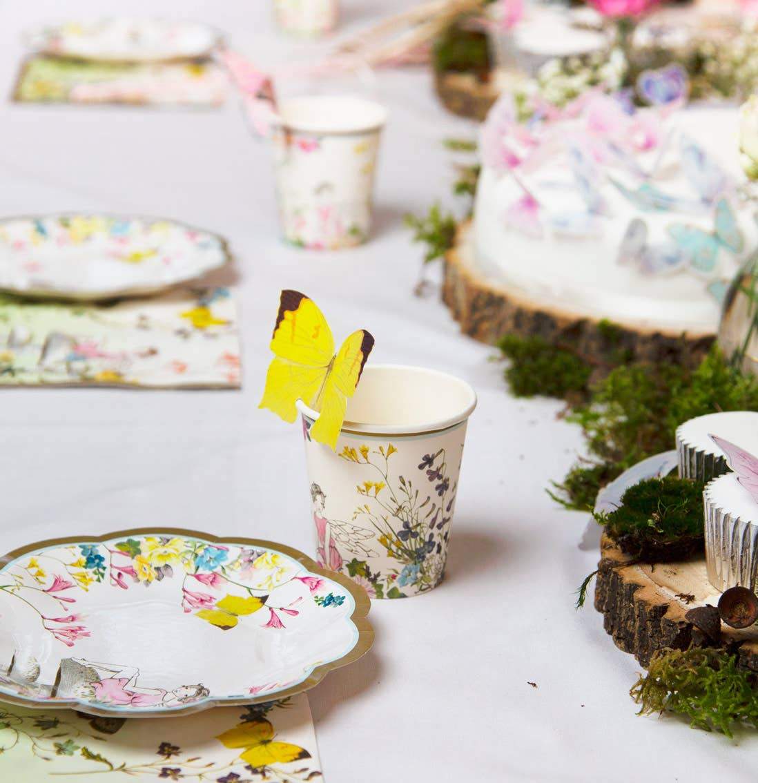 Bicchieri Party Fate con Decorazione Farfalla in carta confezione 12 pezzi - Dolci pensieri gift