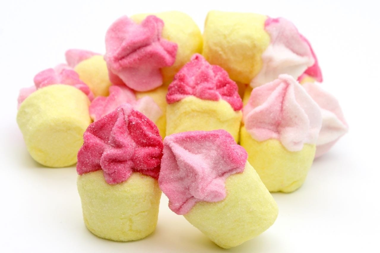 CARAMELLE GOMMOSE MARSHMALLOW CUPCAKES COLORATI SOFFICI CONFEZIONE DA 100GR - Dolci pensieri gift
