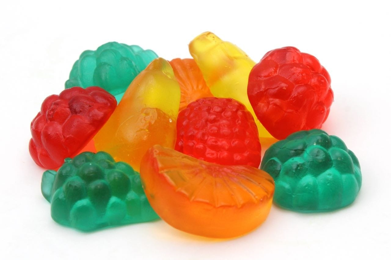 CARAMELLE GOMMOSE SPICCHI DI FRUTTA CONFEZIONE 100GR - Dolci pensieri gift