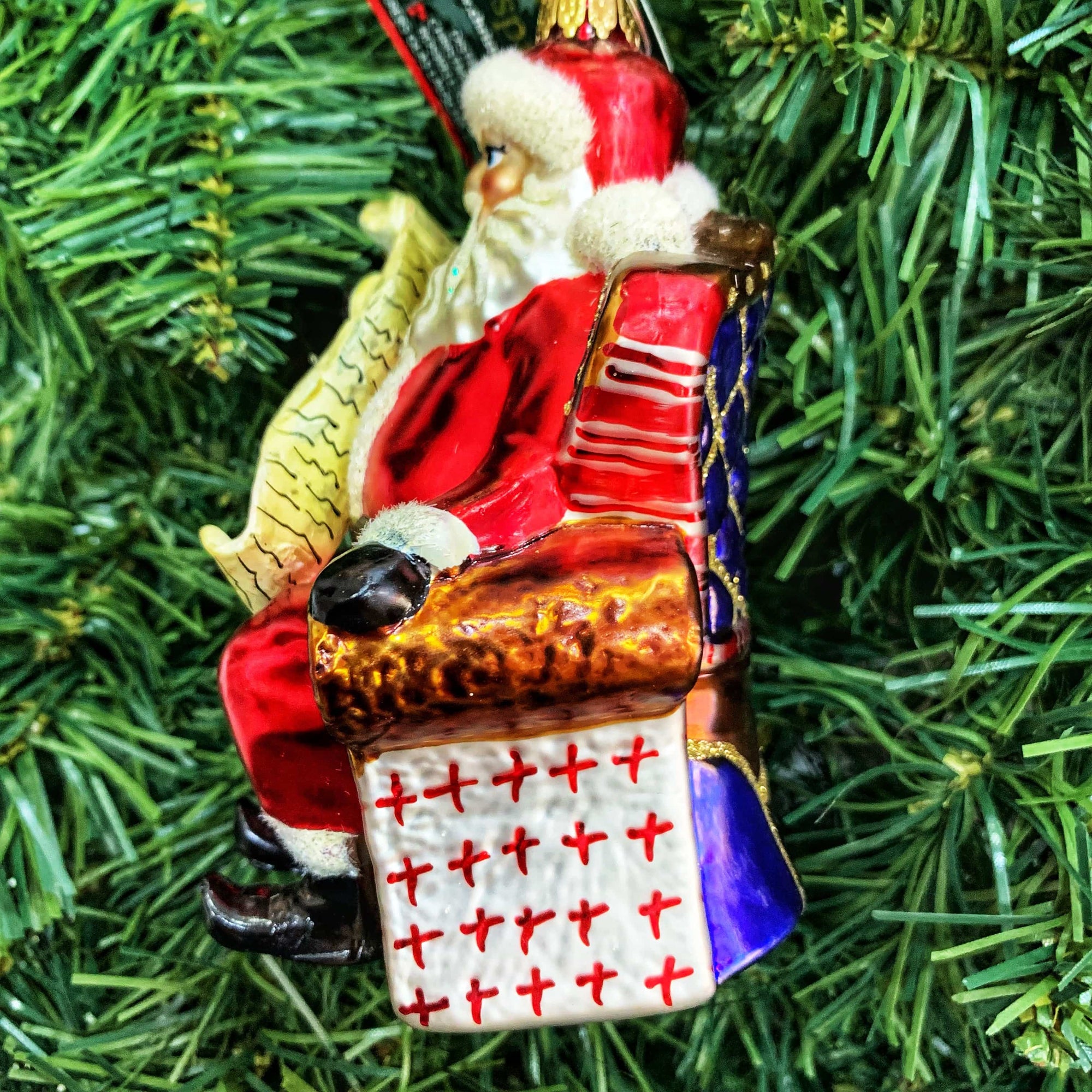 Decorazione Albero di Natale in vetro BABBO NATALE CON LISTA 12x7 cm - Dolci pensieri gift