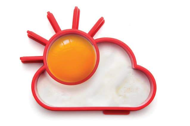 Formina uovo Modellatore in silicone rosso sole e nuovle - Dolci pensieri gift