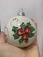 Sfera palla Pallina personalizzabile MEDIA in ceramica con trifoglio colore bianco rosso verde - Dolci pensieri gift